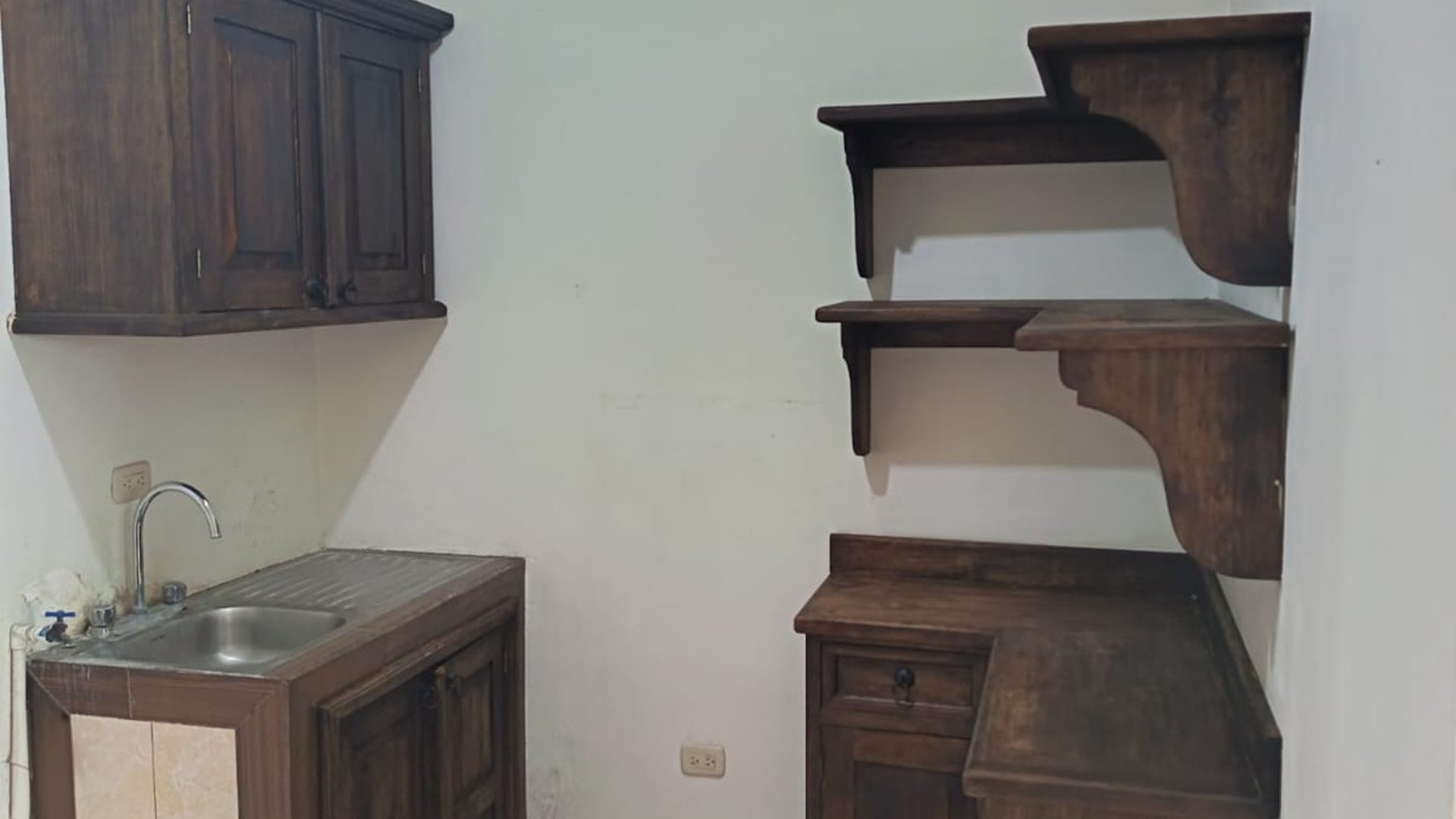 APARTAMENTO EN COLONIA CENTROAMÉRICA  ZONA 7  - Miniatura 6