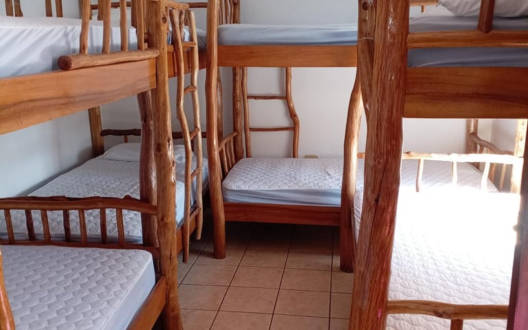 VENTA DE LINDA CASA AMUEBLADA - MARENA, CHULAMAR - Miniatura 22