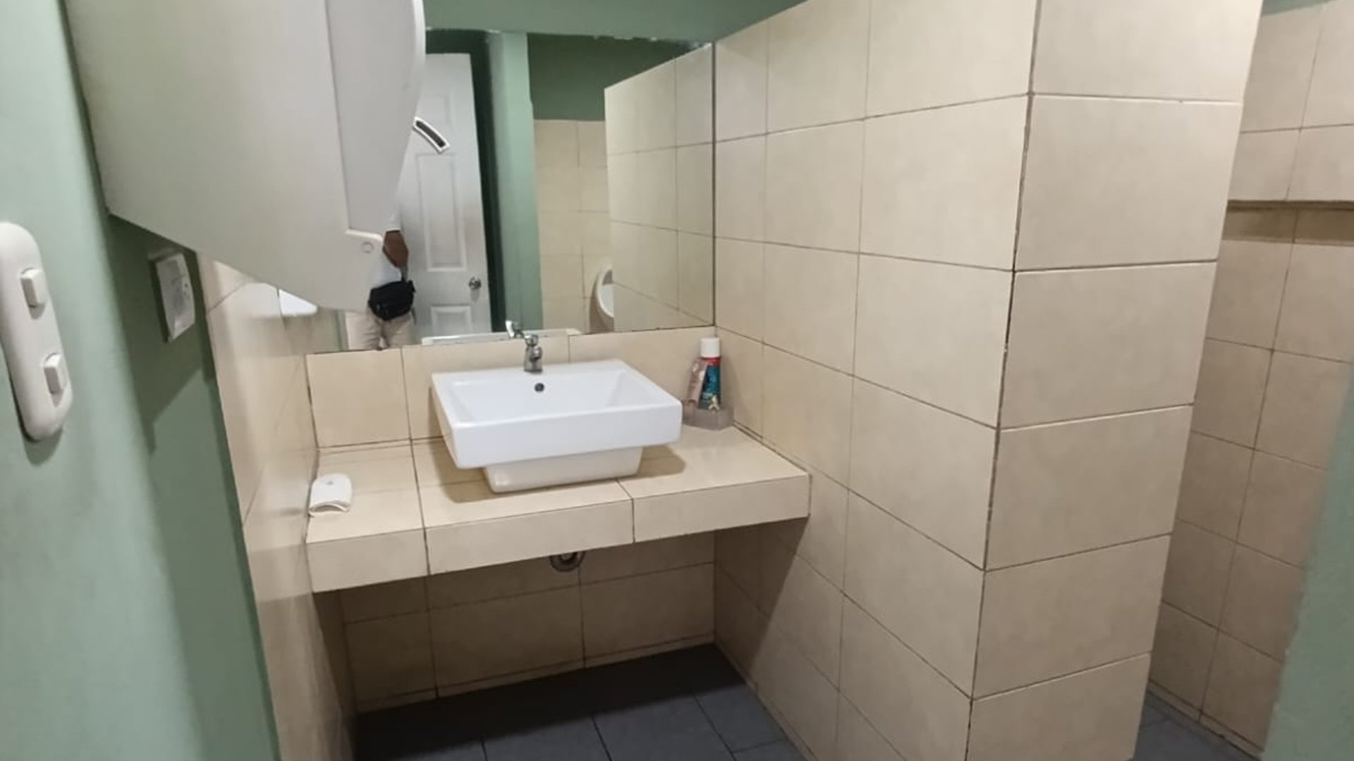 Propiedad Comercial en Alquiler zona 9 - Miniatura 8