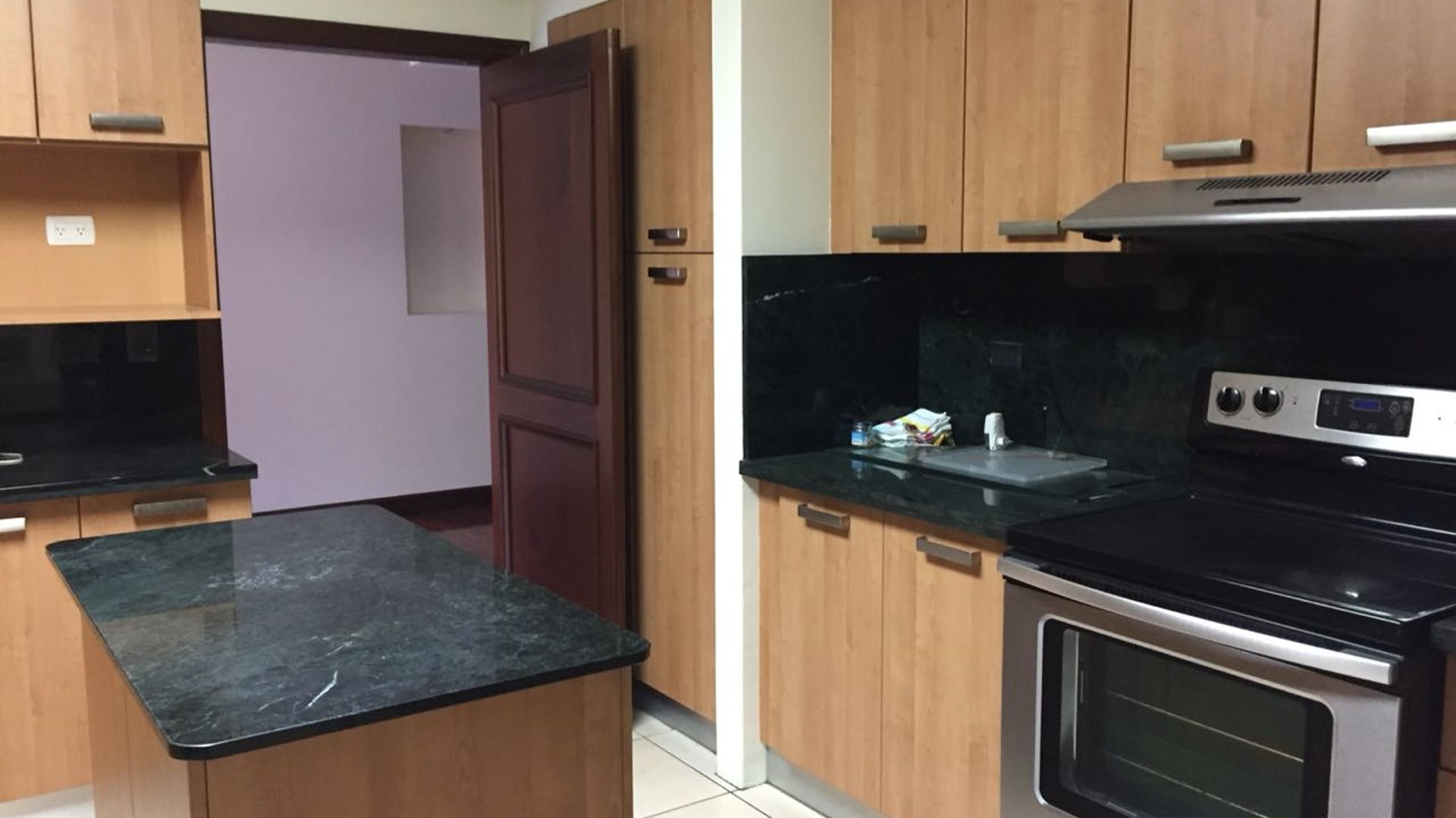 Apartamento 4 habitaciones en renta San Ángel zona 14 - Miniatura 5