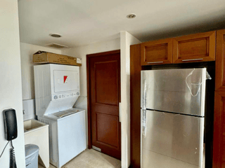 Apartamento  Amueblado en alquiler, zona 10. - 4