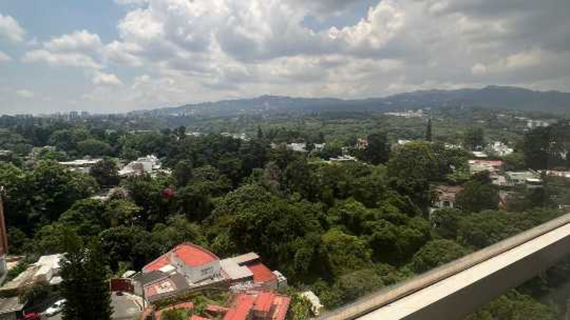 Vendo Lindo y Amplio Penthouse Edificio Antiguo zona 14 - Miniatura 28