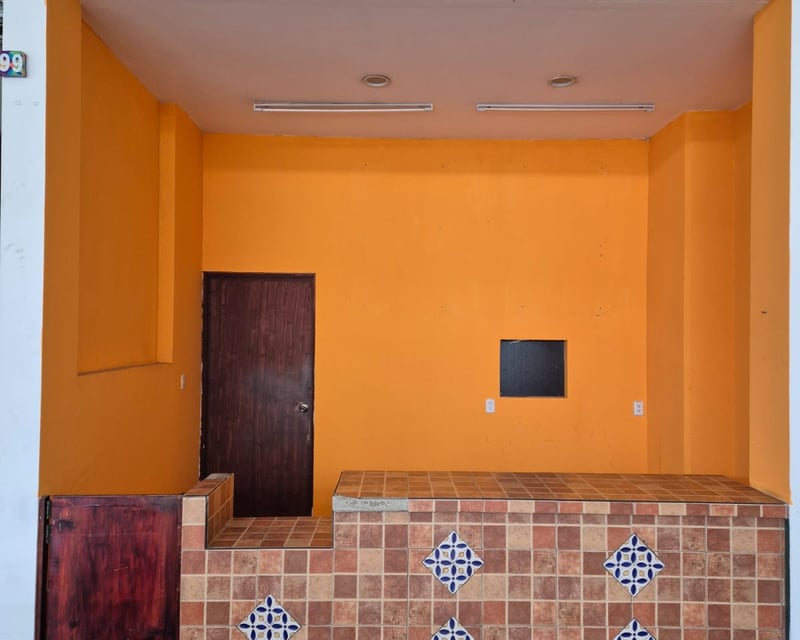 LOCAL COMERCIAL EN RENTA