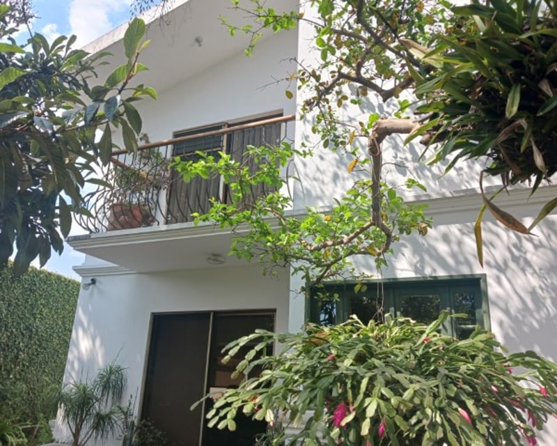 Casa y Apartamento en Venta Colonia Cotió Zona 2 Mixco