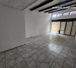 Renta de local en zona 10 Ref-5491