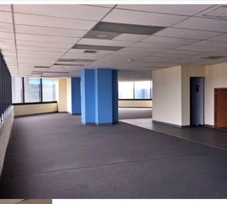 OFICINA EN RENTA ZONA 10 ZONA VIVA 892 Mts2  $13,500.00