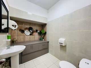 ALQUILER DE ESPACIO PARA OFICINAS - ZONA 14 - 4