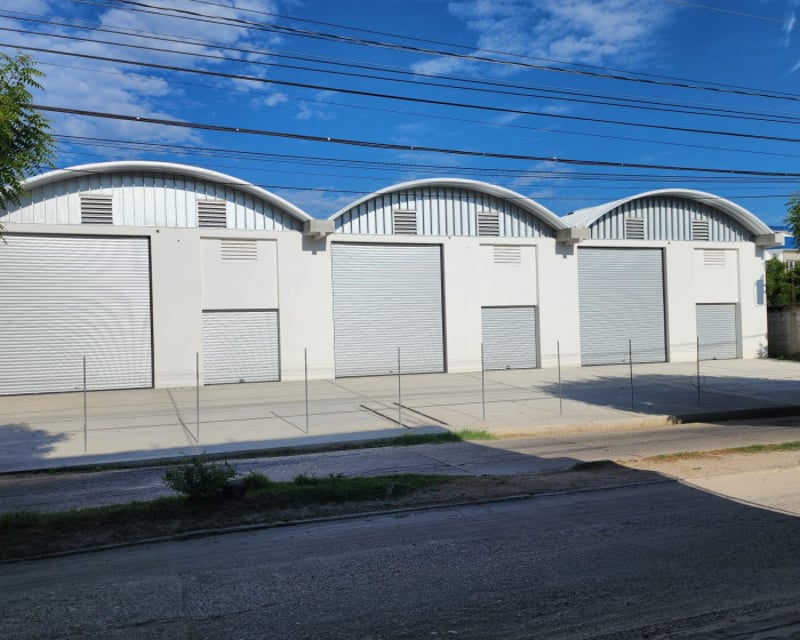 ZACAPA BODEGAS EN ALQUILER DE 200 METROS