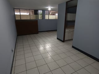 📍 CASA EN RENTA – 3 HAB + 1 NIVEL | COLONIA UTATLÁN 1 | ZONA 7 - 5