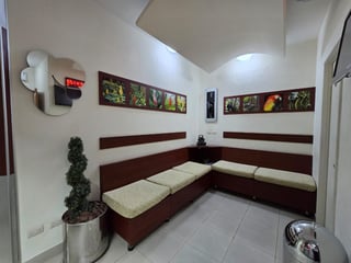 RENTA Clínica Dental en Zona 10 Sixtino II - 2
