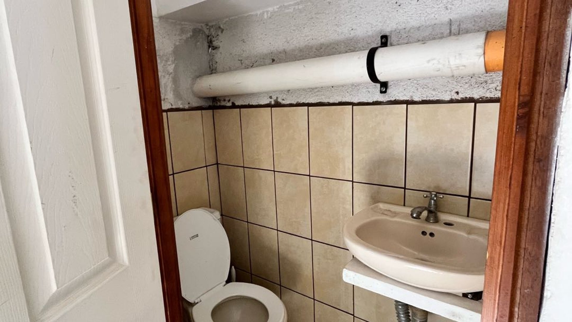 BODEGA CON SEGURIDAD EN RENTA CERCA DEL PANORAMA, ANTIGUA GUATEMALA - Miniatura 13