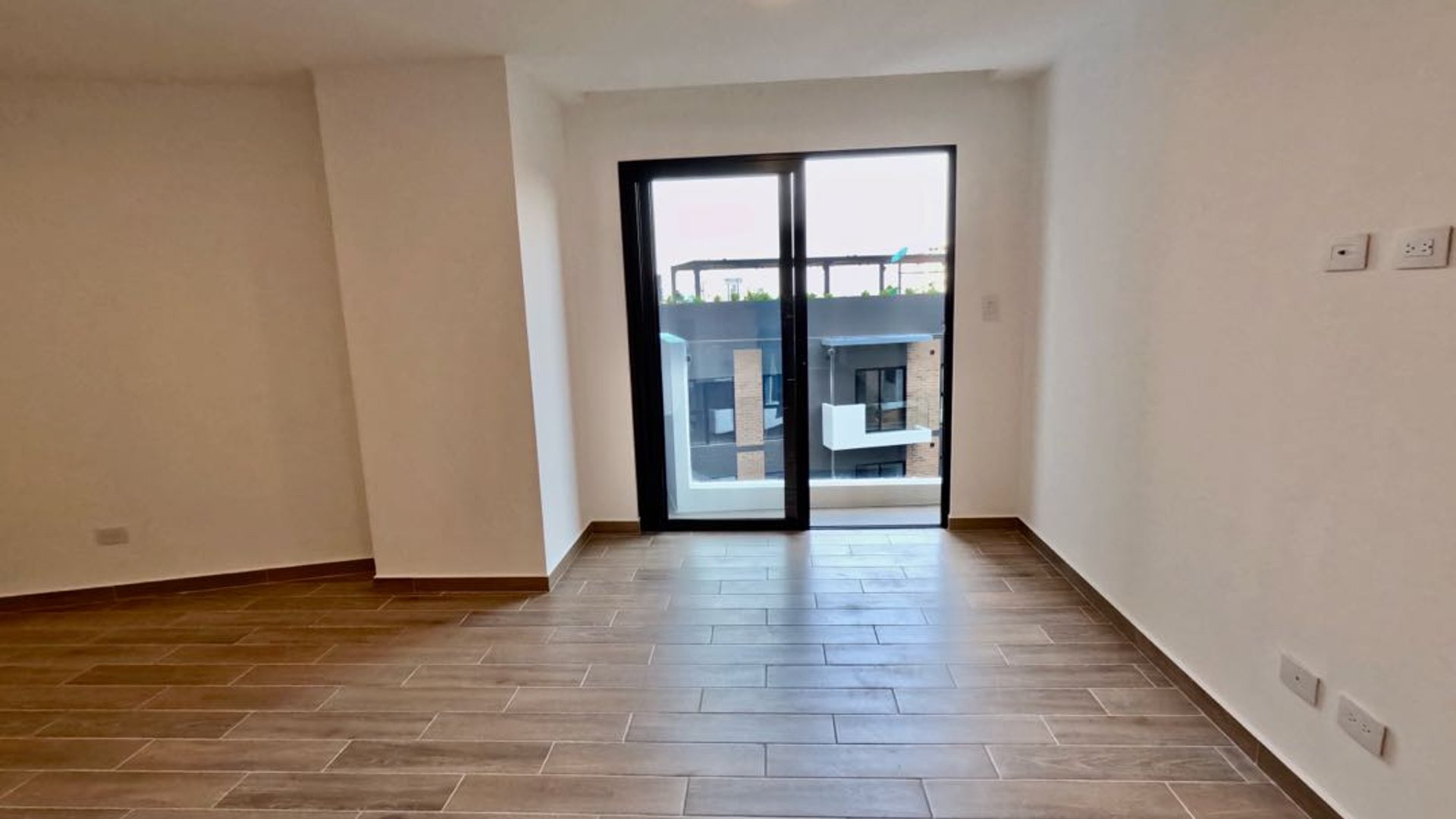 Apartamento en renta y en venta, Parque 14, zona 14 - Miniatura 9