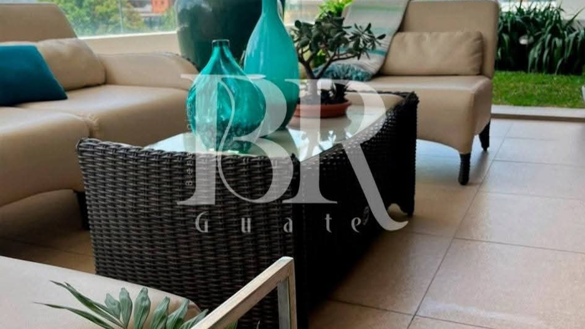 VENTA APARTAMENTO EN GAUDI ZONA 10 DE 4 HABITACIONES - Miniatura 2