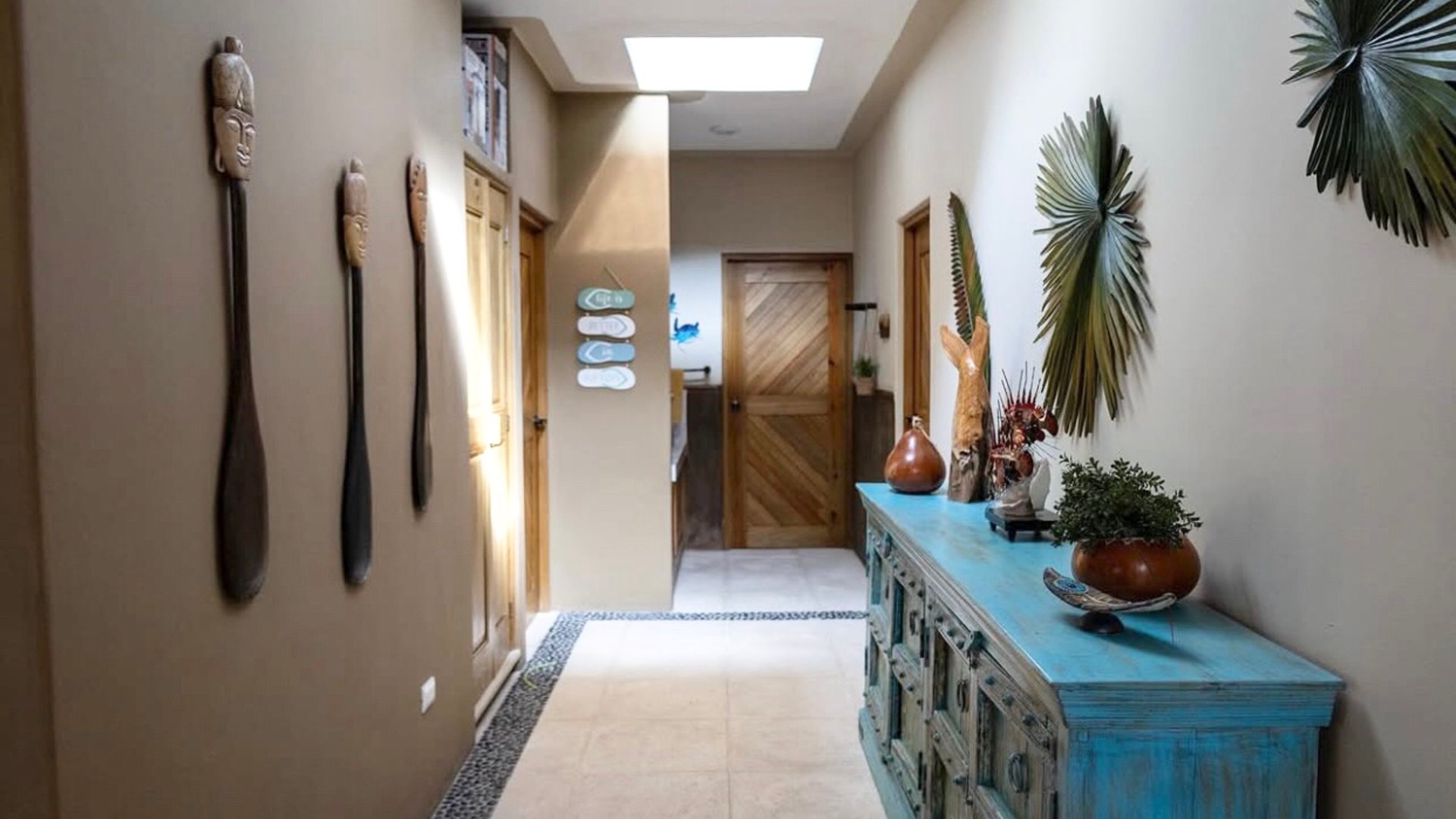 VENTA DE LINDA CASA DE PLAYA DENTRO DE CONDOMINIO - MONTERRICO  - Miniatura 5