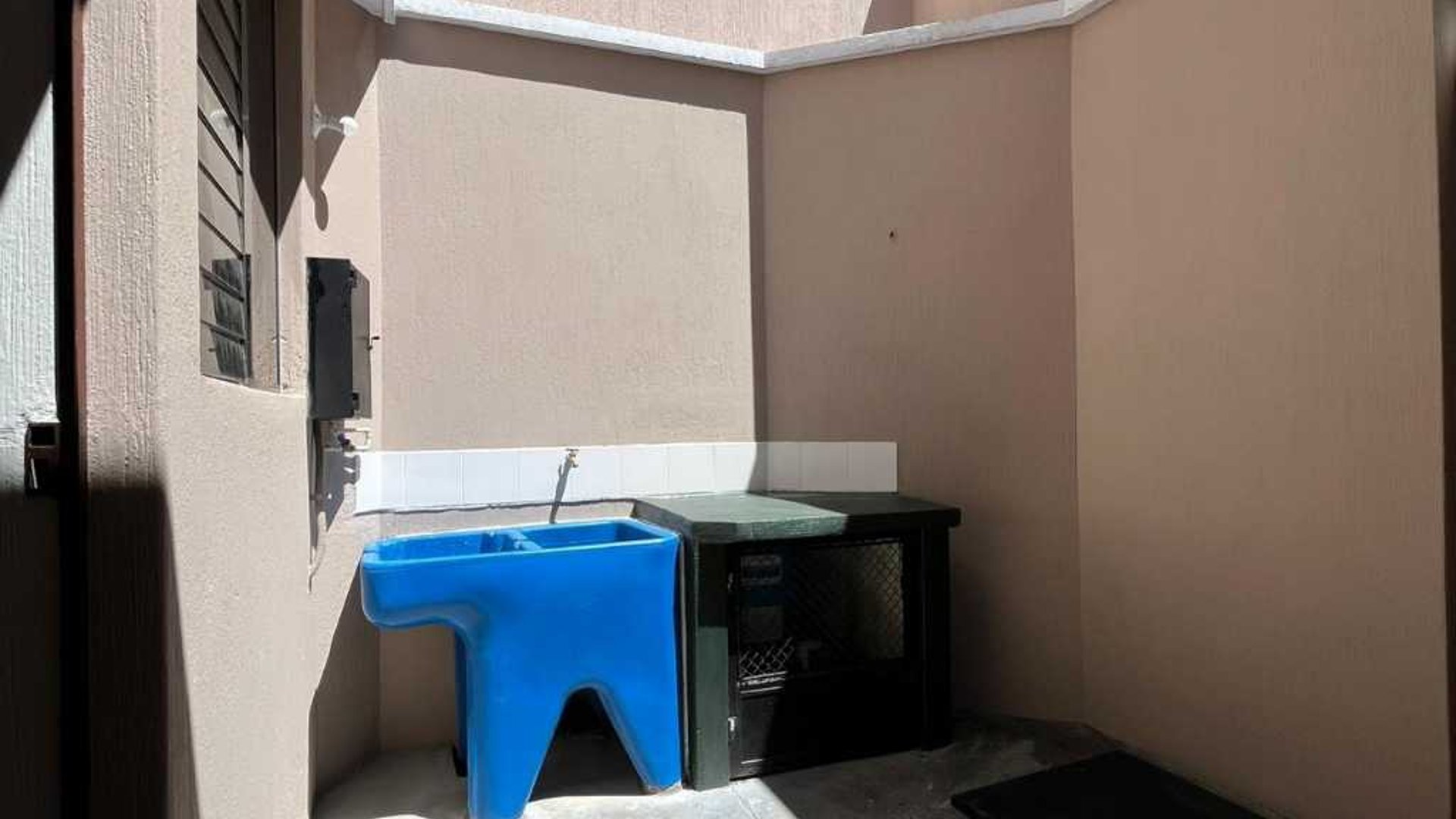 CASA EN RENTA – CONDOMINIO SAN SEBASTIÁN, AVENIDA HINCAPIÉ, ZONA 13 - Miniatura 9