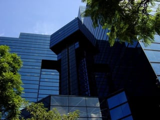 Local comercial de 40 Mts2 en alquiler en Zona 10 - 3