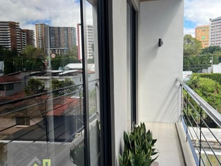 Apartamento Amueblado en Renta | zona 13 - Image 1