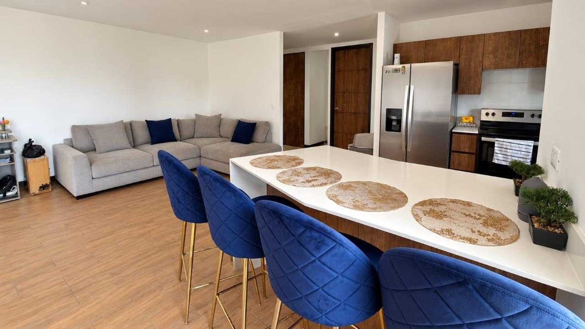 APARTAMENTO EN VENTA 📍 Edificio Marqués de Oakland, Zona 10