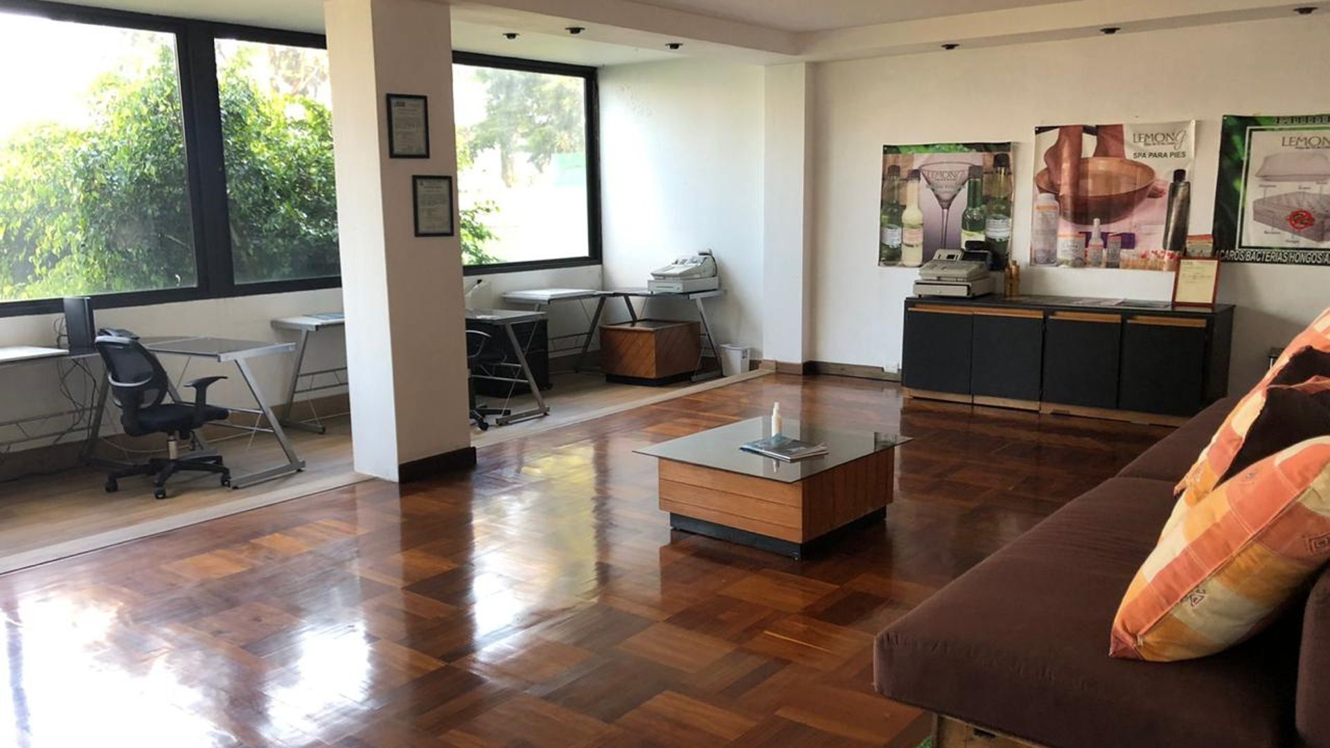 Exclusiva Casa en San Rafael 1 CAES Pegado al Hilton en renta y venta | 5 Habitaciones