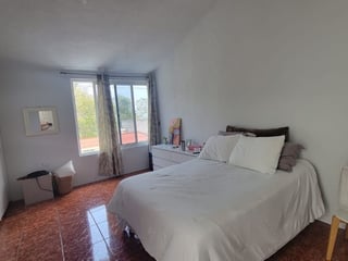 VILLA LINDA 2 / Casa en renta , zona 7 - 2