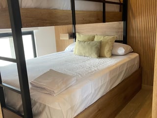 Apartamento Amueblado en Venta en Zona 10 - 2