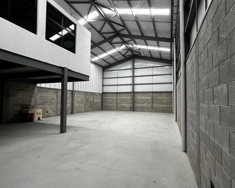 Bodega en Renta en Villa Canales, Guatemala - 375m²