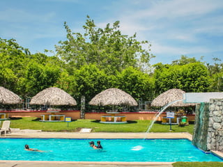 Venta 2 terrenos JUNTOS en Torremolinos Escuintla - Image 1