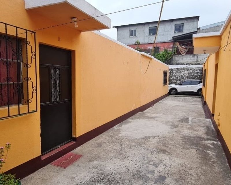 BODEGA EN VENTA SOBRE AGUILAR BATRES, zona 11 - Miniatura 2