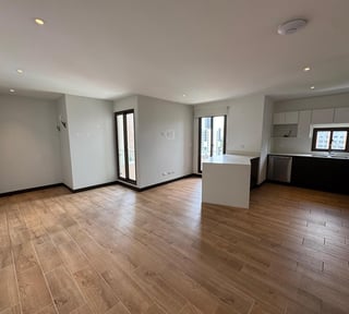 Apartamento en renta, Edificio Marques de Oakland zona 10