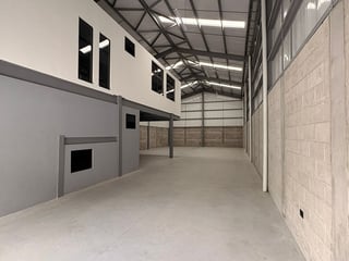 Se alquilan bodegas diferentes metrajes en Empresarial Villa Canales - 4