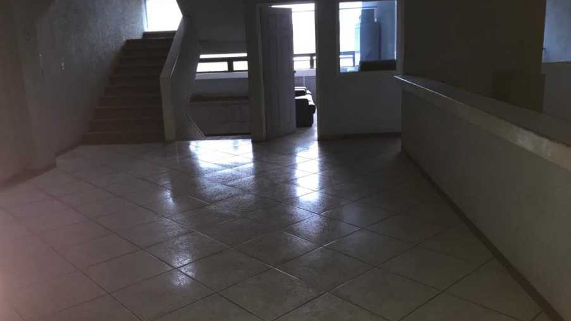 EDIFICIO DE CUATRO NIVELES  EN VENTA EN ZONA 5,.Excelente Ubicación . - Miniatura 15