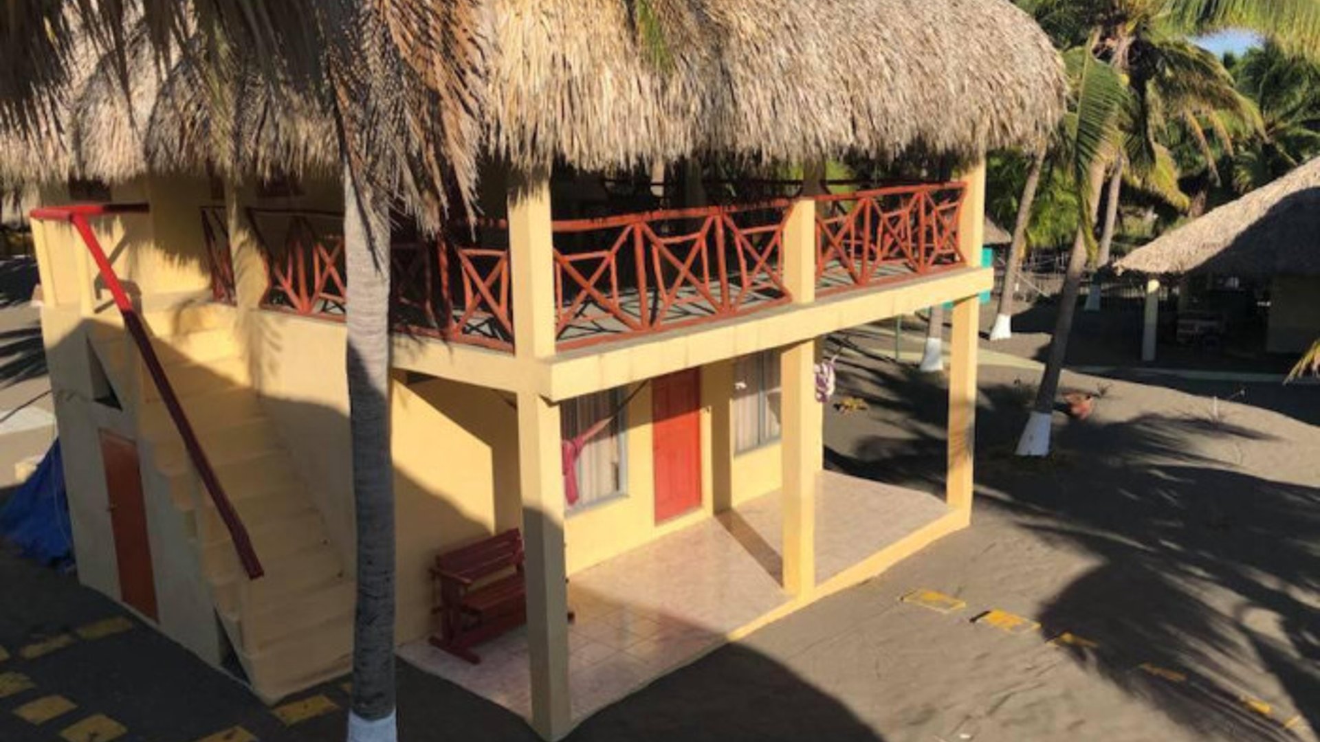 Hermoso Terreno Hotel en las Lisas Barra del Jiote - Miniatura 2