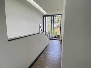 Moderna Casa Townhouse 3 niveles en Condominio Zona 7 Mixco, Guatemala - Image 4