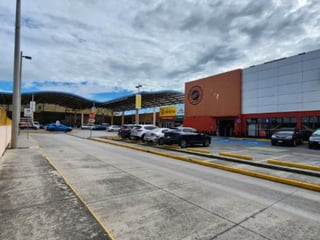 Local Comercial en Venta Plaza San Rafael Zona 18 - Image 6