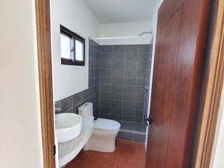 Casa Nueva En Alquiler - Image 7