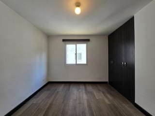 VENTA Apartamento Edificio Villas Granada II Santa Catarina Pínula  - 5