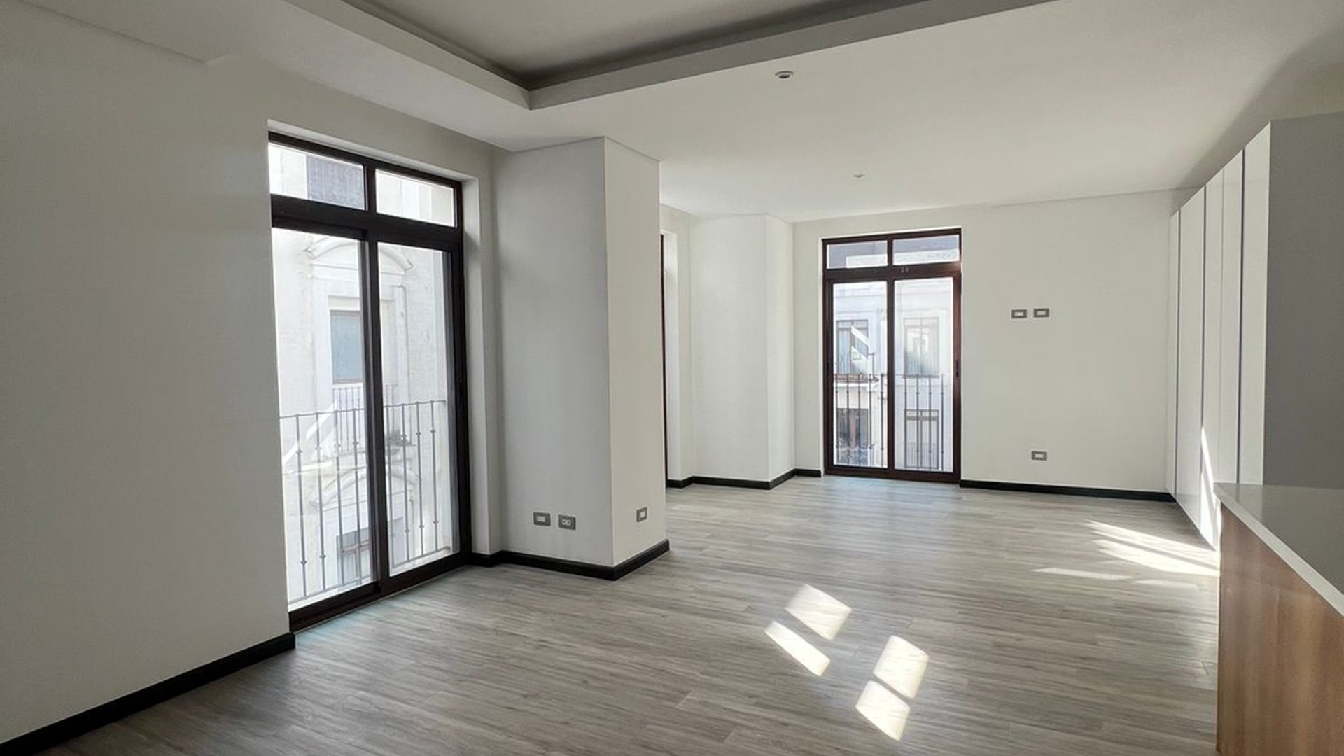 ALQUILER DE HERMOSO APARTAMENTO - LIRIOS DE CAYALÁ, ZONA 16 - Miniatura 6