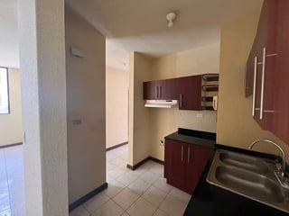 Apartamento en Renta Zona 16, Frente a C.C. Santa Amelia - 2