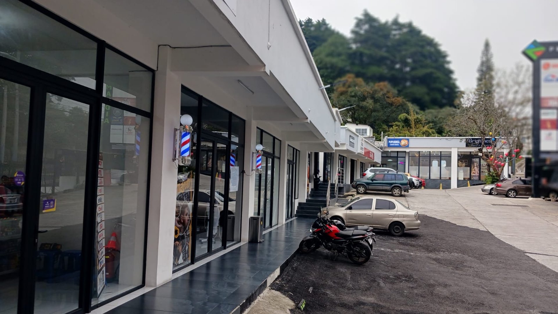 Alquilo Local Comercial - Carretera a San José Pinula