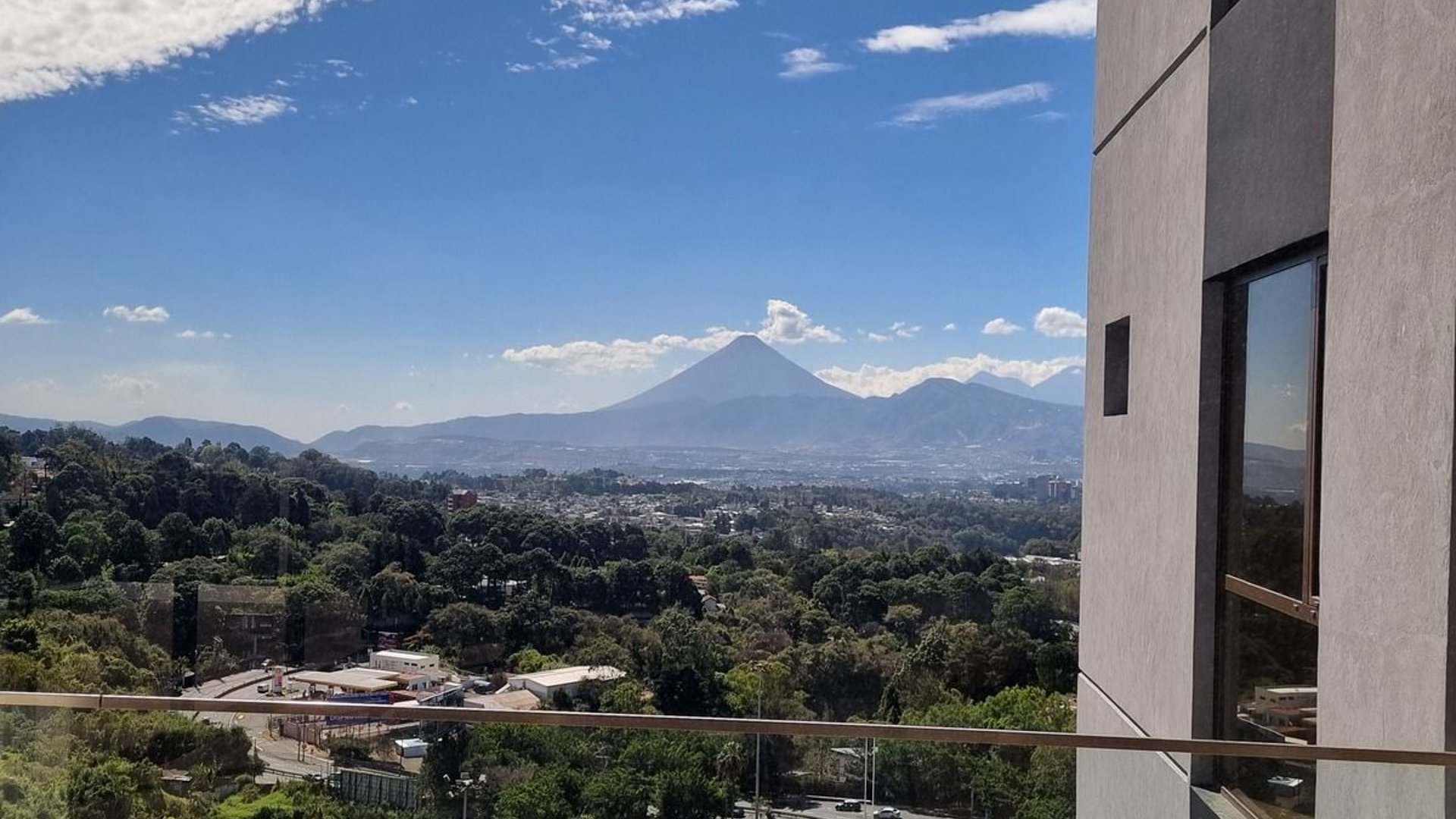 APARTAMENTO EN ALQUILER EN ZONA 15 SAN LAZARO - Miniatura 9