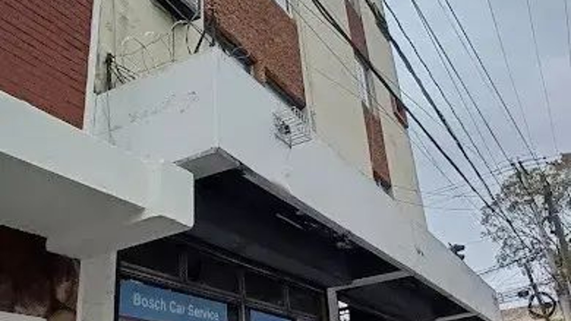 VENTA / RENTA – EDIFICIO COMERCIAL EN ZONA 1 - Miniatura 4