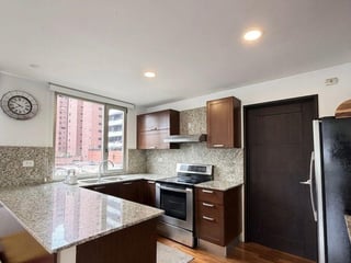 Precioso Apartamento En Venta En Edificio Aria, Zona 10 - 2