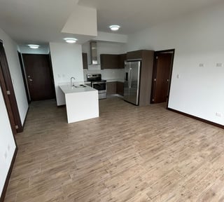 Apartamento en renta en zona 10 / Casalini Diagonal 6