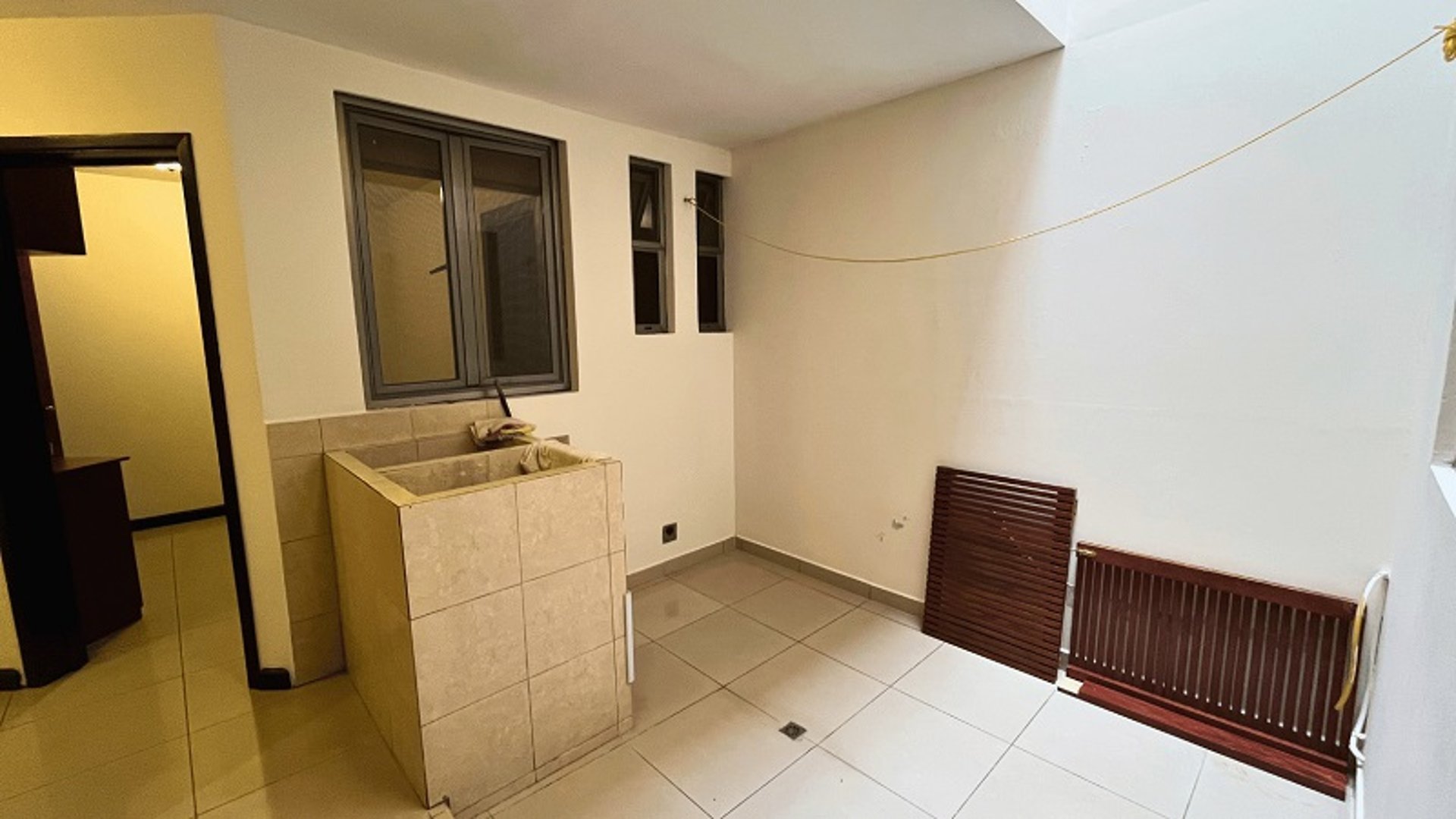 Elegante Casa en Venta | 3 Hab | 3.5 Baños | El Prado, Guatemala - Miniatura 6
