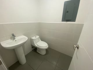 Oficina en Renta en Edificio Ascend, Zona 9 ref-6134 - 2