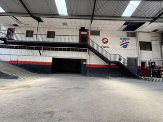 Bodega en Venta o Alquiler | Boulevard Sur, San Cristóbal - 3