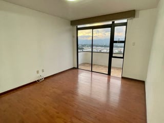 APARTAMENTO EN VENTA ZONA 14 - 3