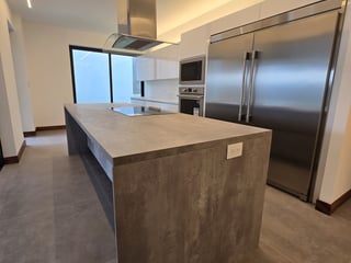 En venta exclusiva casa el Pulte Zona 16 Guatemala - Image 4