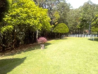 Granja en Venta – Cerro Alux, San Lucas Sacatepéquez - Image 1