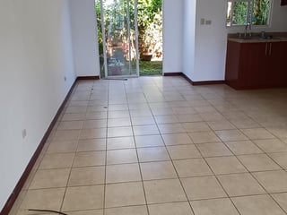 Casa en renta de 3 habitaciones y 2 niveles en KM 25.5 CAES Ref-5397 - 2
